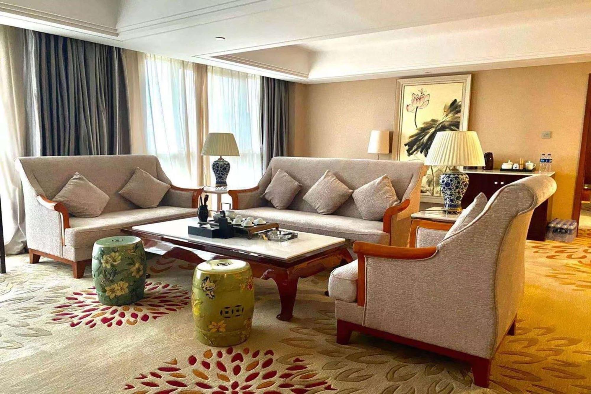 Hotel Ramada Nanjing à Nankin Extérieur photo