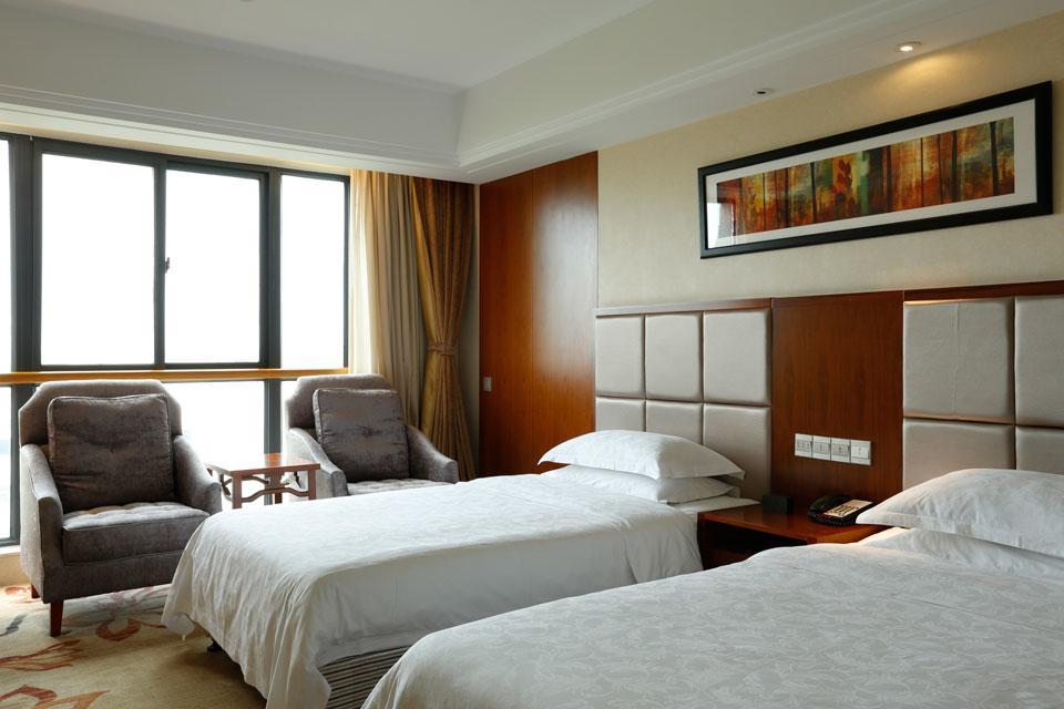 Hotel Ramada Nanjing à Nankin Extérieur photo